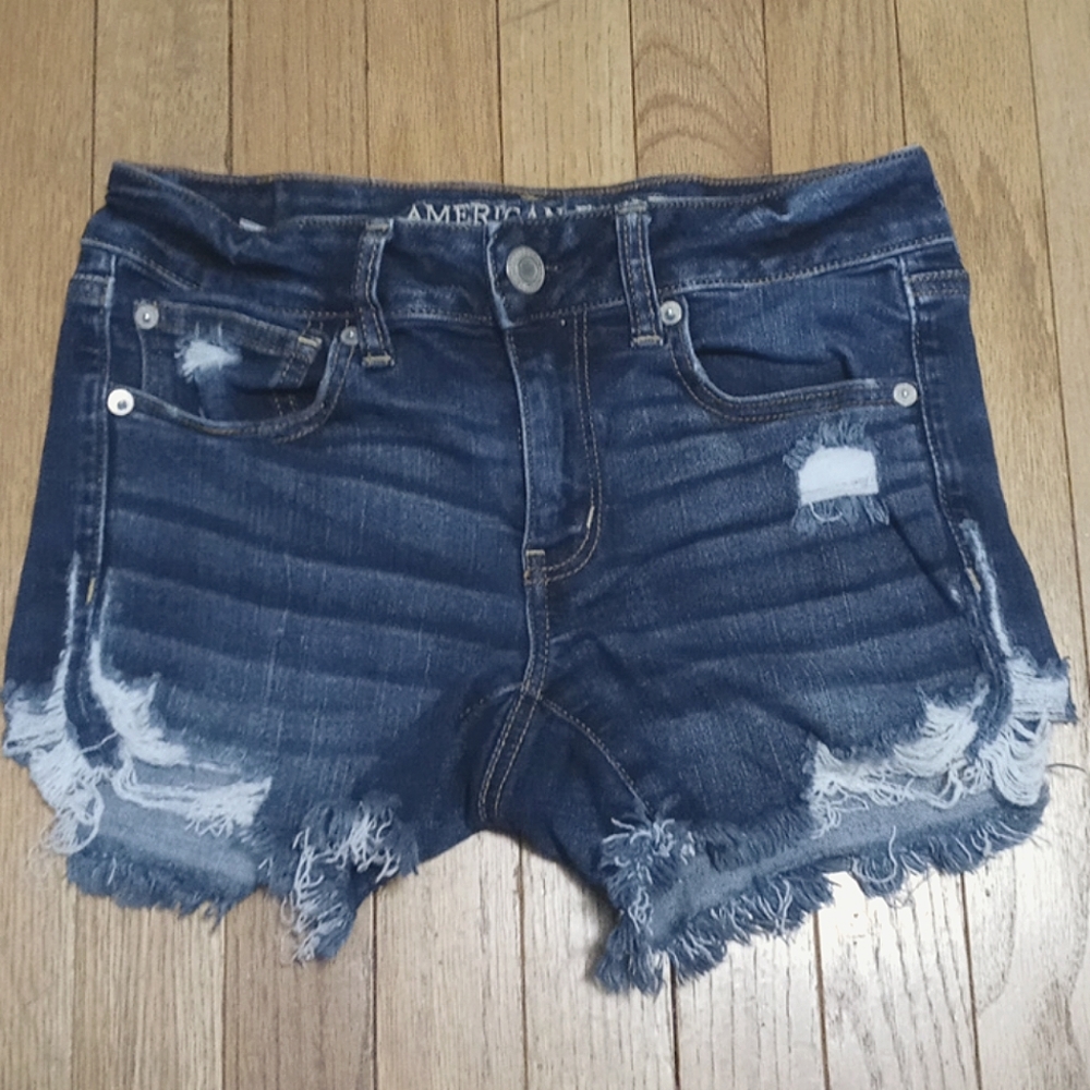 AMERICAN EAGLE MIDI JEAN SHORTS 6 LOW RISE